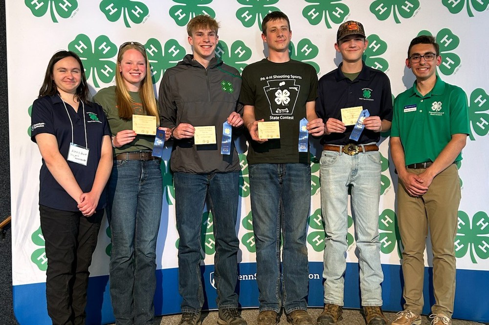 4-H'ers Dive into Forestry and Wildlife at Field Day Event Members of the Wildlife Science competition team